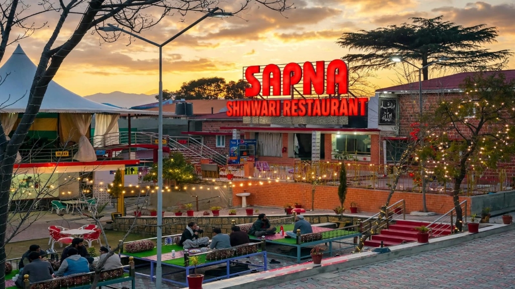 Sapna Shinwari Restaurant Exterior & Signboard